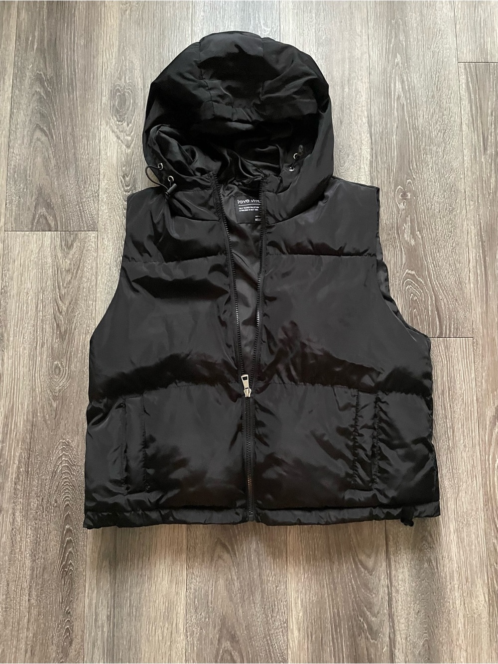 Love Struck Black Puffer Vest 🖤 M size
